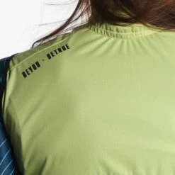 Gilet Imperméable Dame Inverse Latitude Jaune -VTT Soldes gilet impermeable dame inverse latitude jaune p image 101411 grande